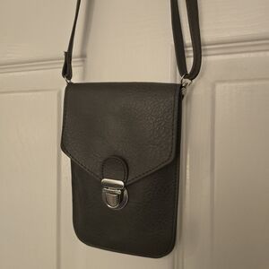 Sleek Black Leather Crossbody Bag